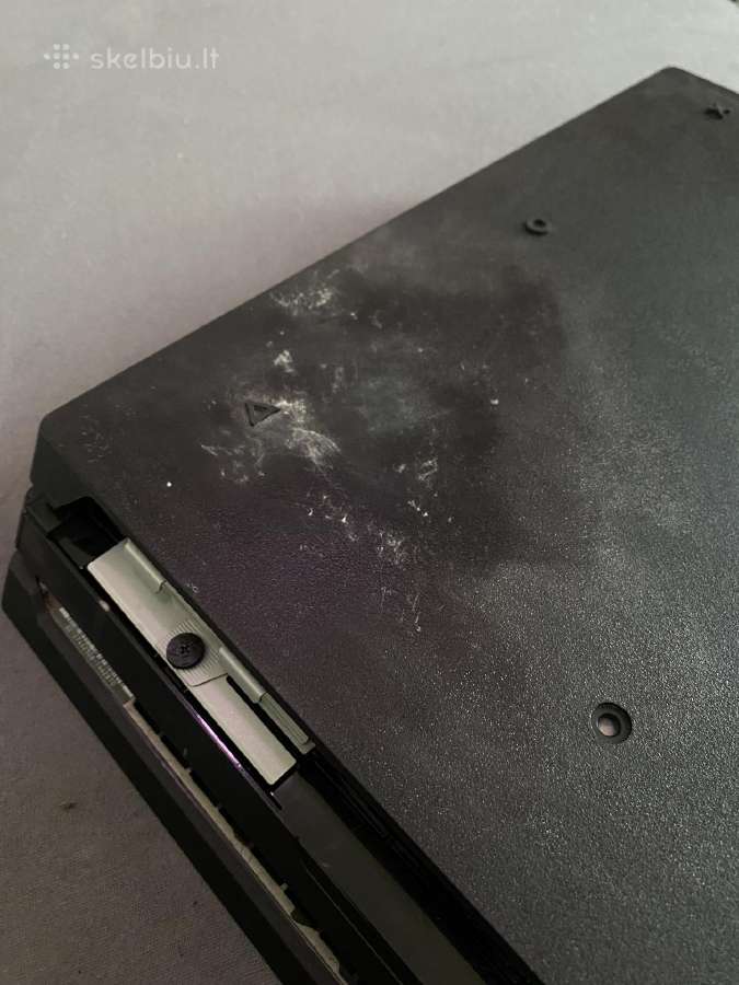 Ps4 Pro 1tb + 2 pulteliai, pilnai veikiantis - nuotraukos Nr. 4