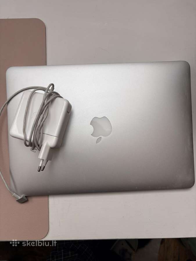 MacBook Air 2017 13 inch 128 GB