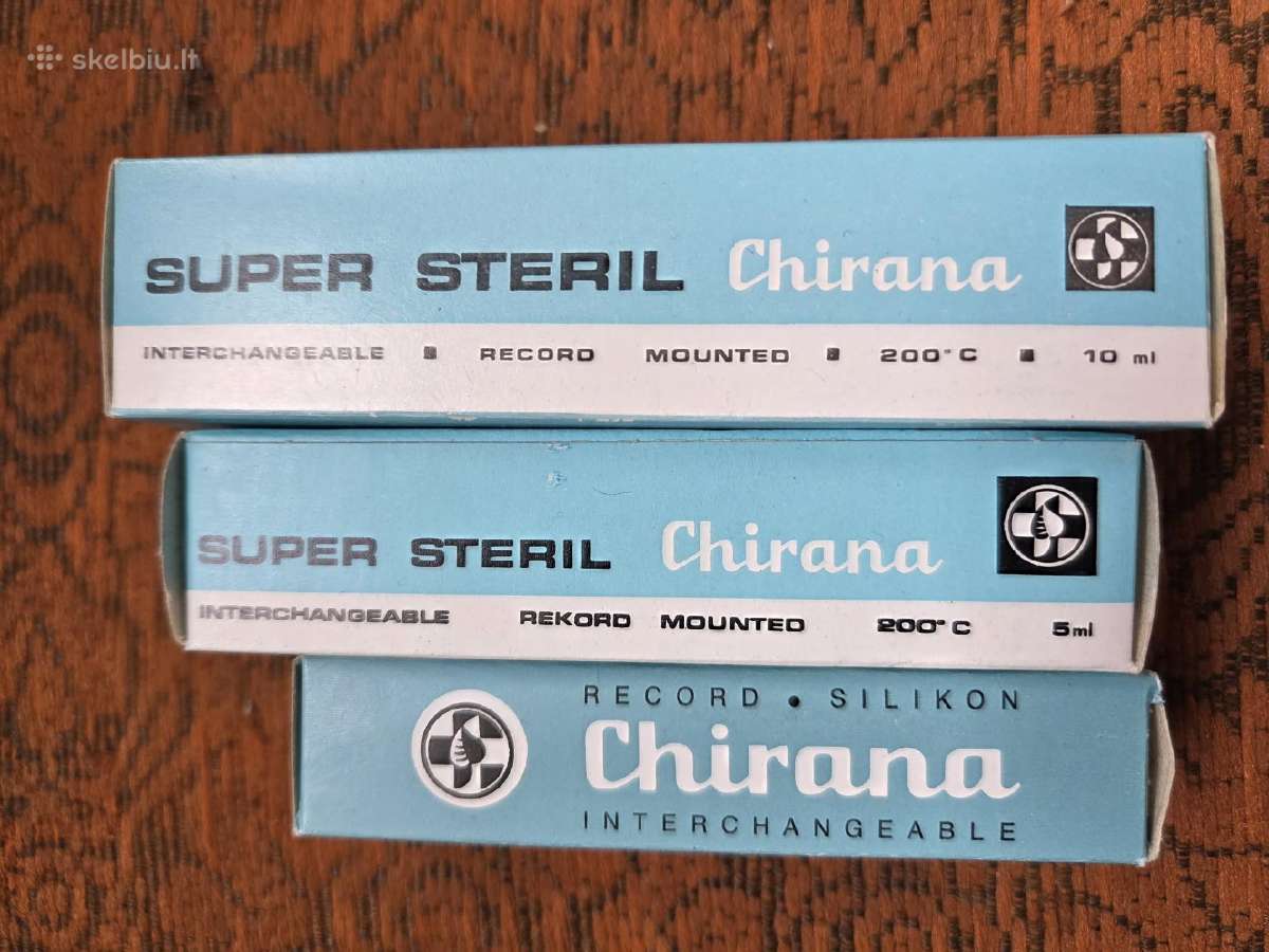 Super Steril medicininiai švirkštai su dėžutėmis.