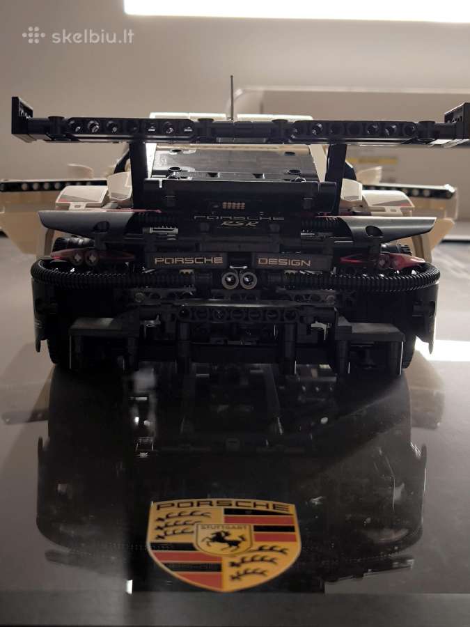 Lego technic Porsche 911 Rsr modeliukas supaveiks - nuotraukos Nr. 6