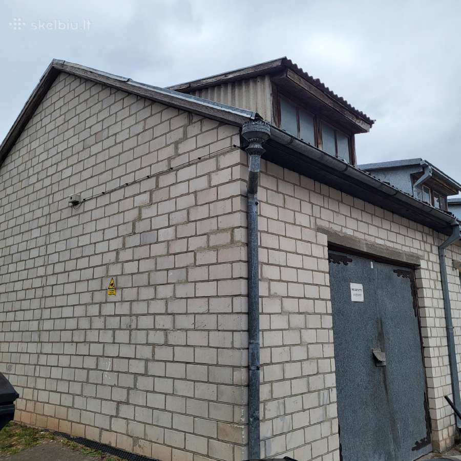 Garažas miesto centre