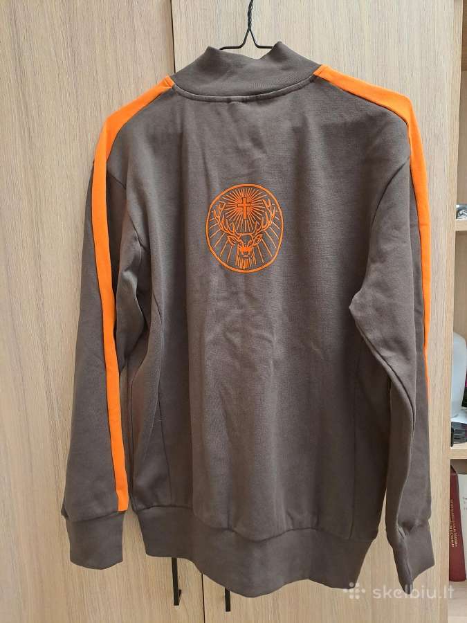 Jagermeister M d. megztinis medzioklei