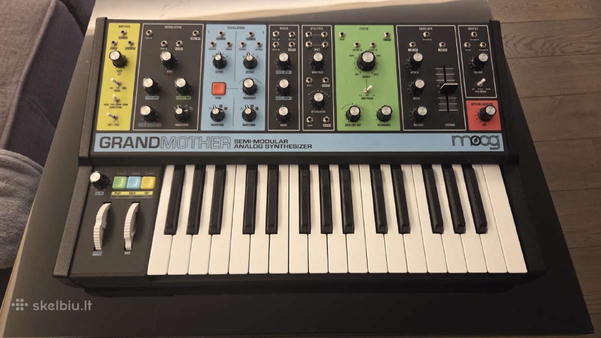 Moog Grandmother sintezatorius