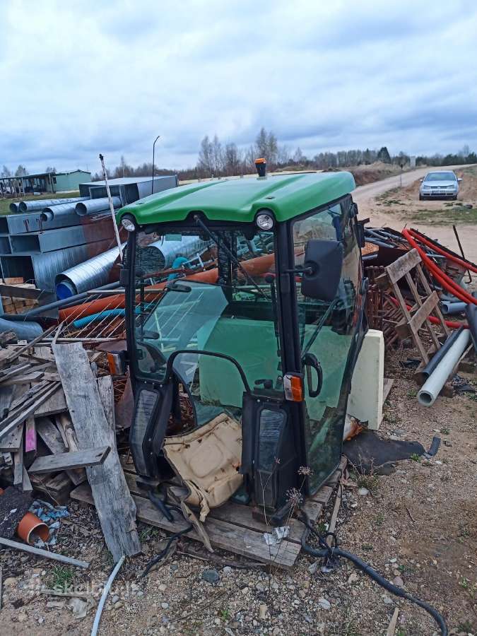 John Deere 2026r, 2025r, 1025r