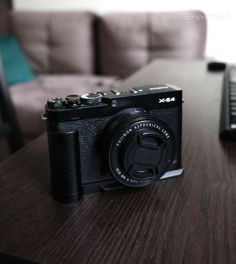 Fujifilm X-e4