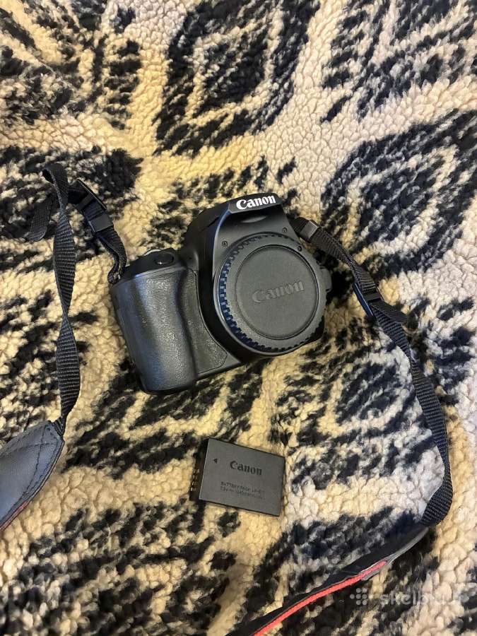 Canon EOS 250d