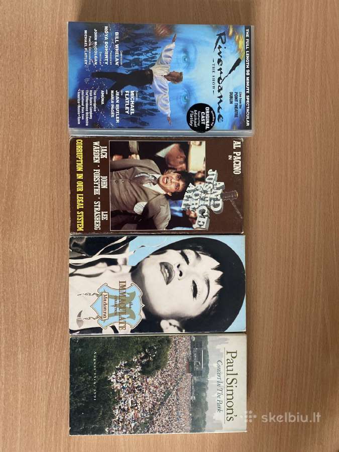 Vhs kasetės su įrašais