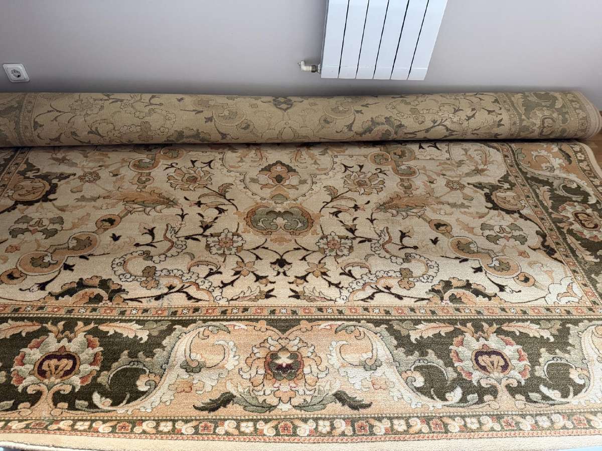 Vilnonis kilimas 3m x 4m