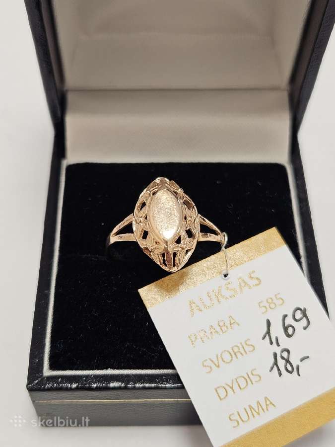 Auksinis žiedas - 163 Eur.