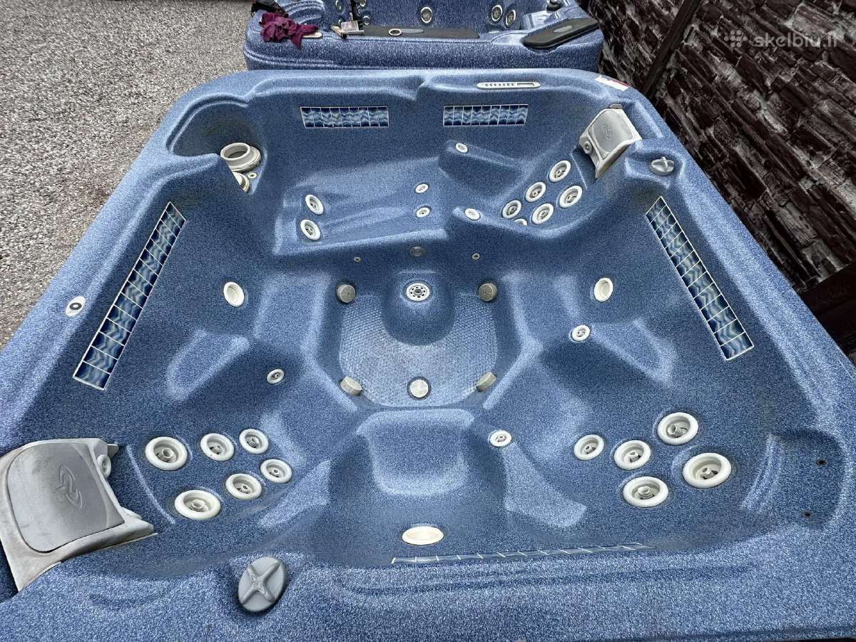 Jacuzzi