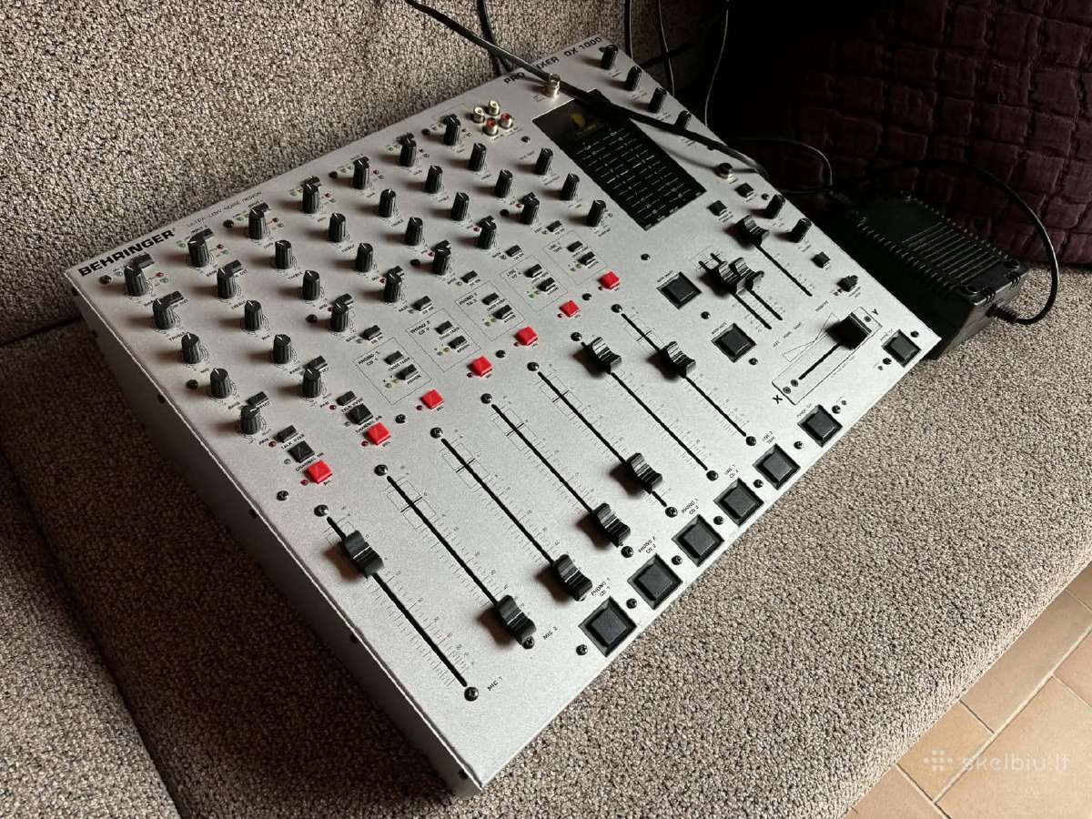Parduodamas Behringer Dx1000 Mixeris