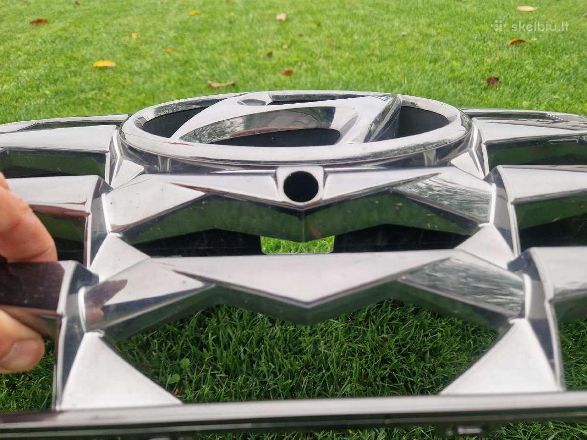 Hyundai Tucson 2023 m. priekinės grotelės - nuotraukos Nr. 2