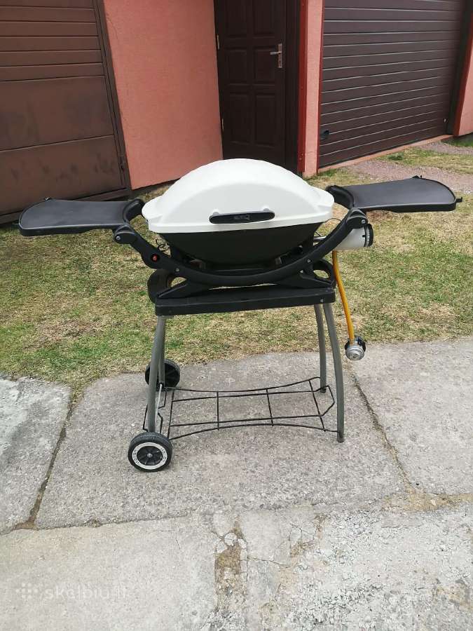 Kepsninė Weber Q200