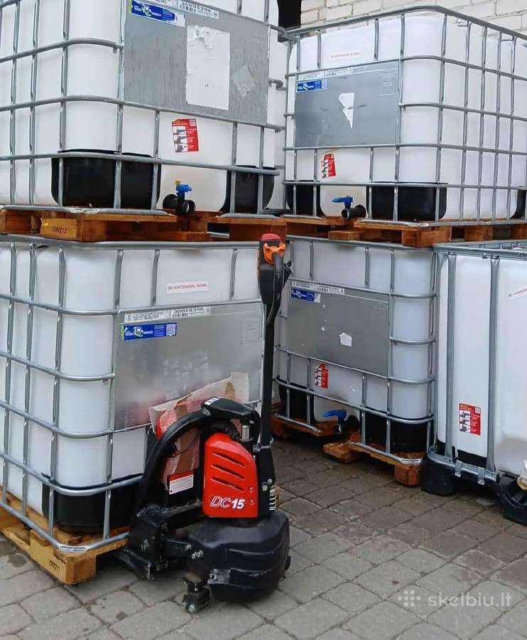 1000l talpos ibc konteineriai atveža vandenį