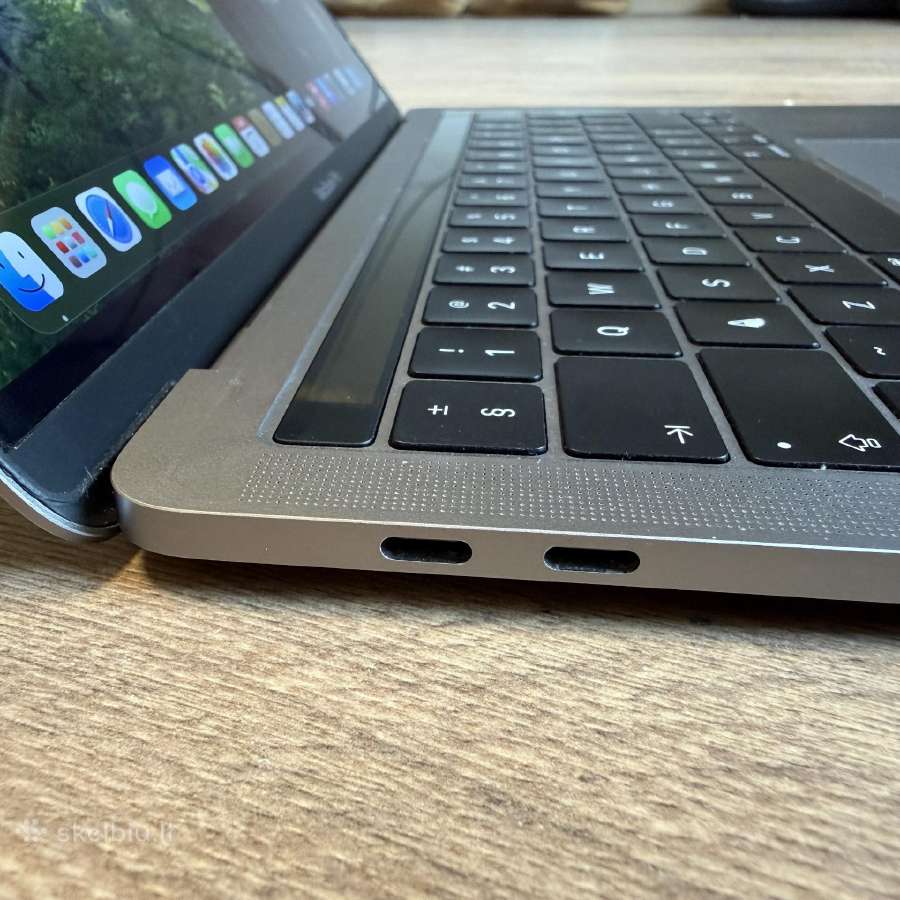 Apple MacBook Pro 13-inch 2018 touchbar - nuotraukos Nr. 2