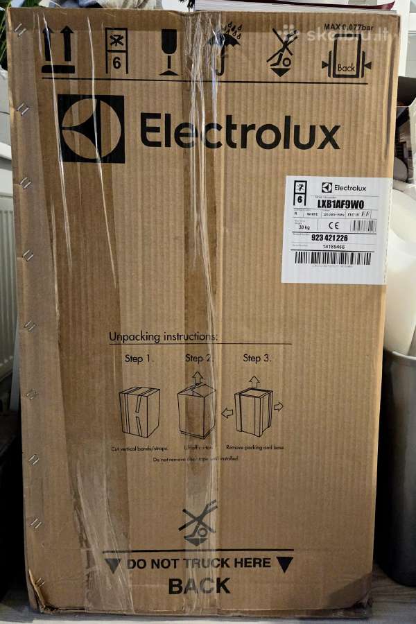 Холодильник Electrolux.