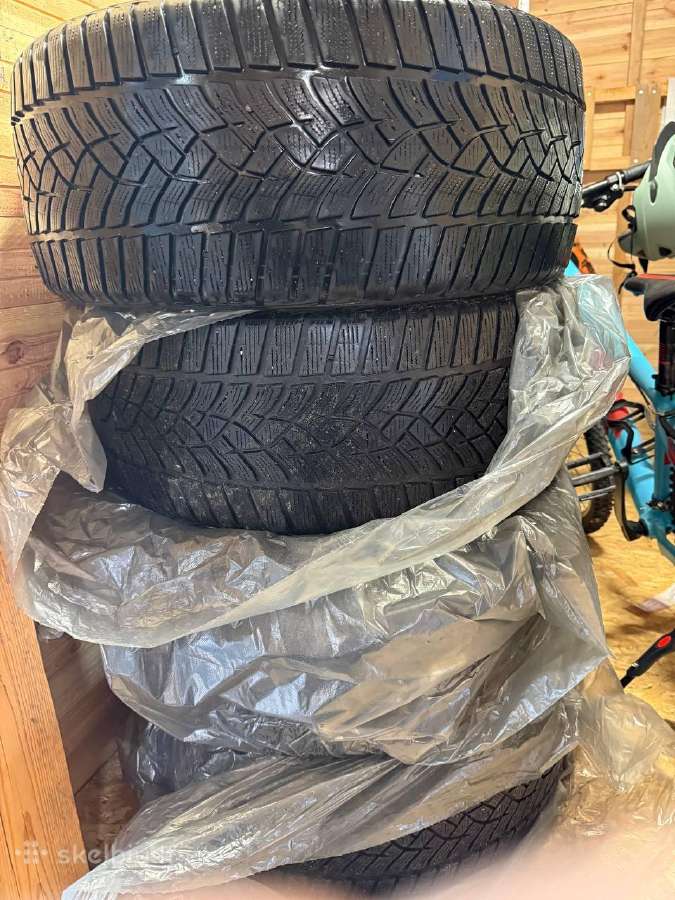 Žieminės padangos Goodyear Ultragrip 255/35/r21