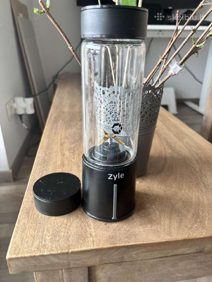 Zyle kelioninė kokteiline