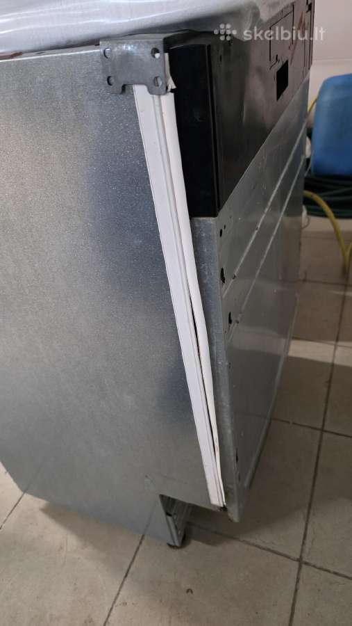Įmontuojama įndaplovė Aeg F60010vi