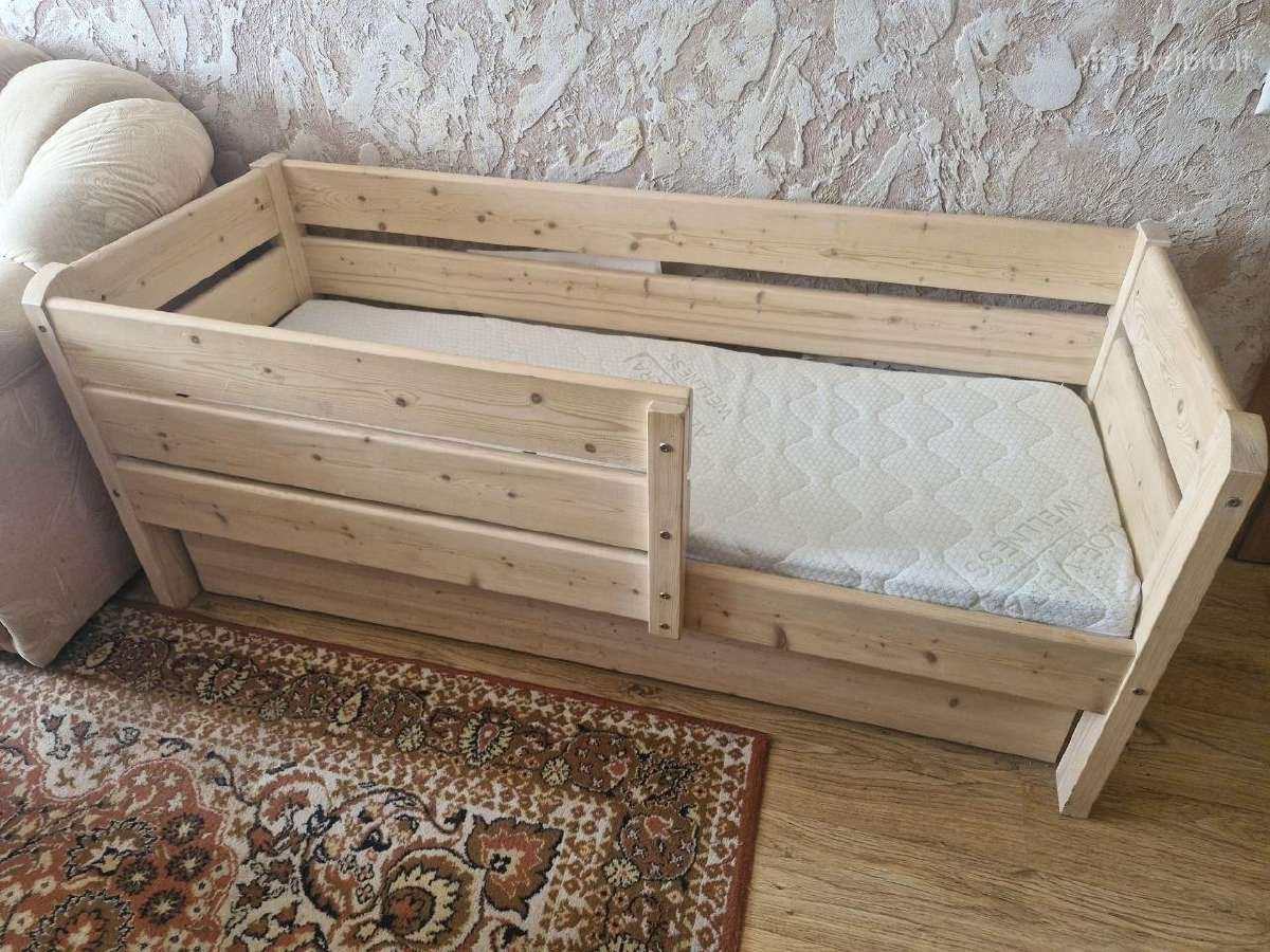 Naudota puikios kokybės medinė lova su čiužiniu - nuotraukos Nr. 7