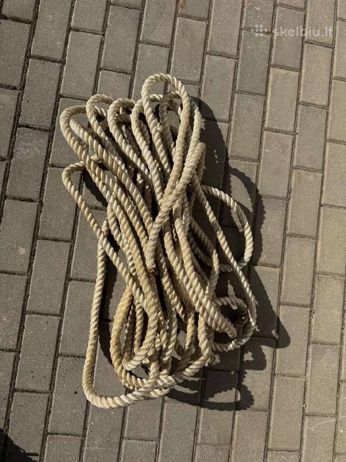 Stipri sukta džiuto virvė, 22mm diametro 20 eur