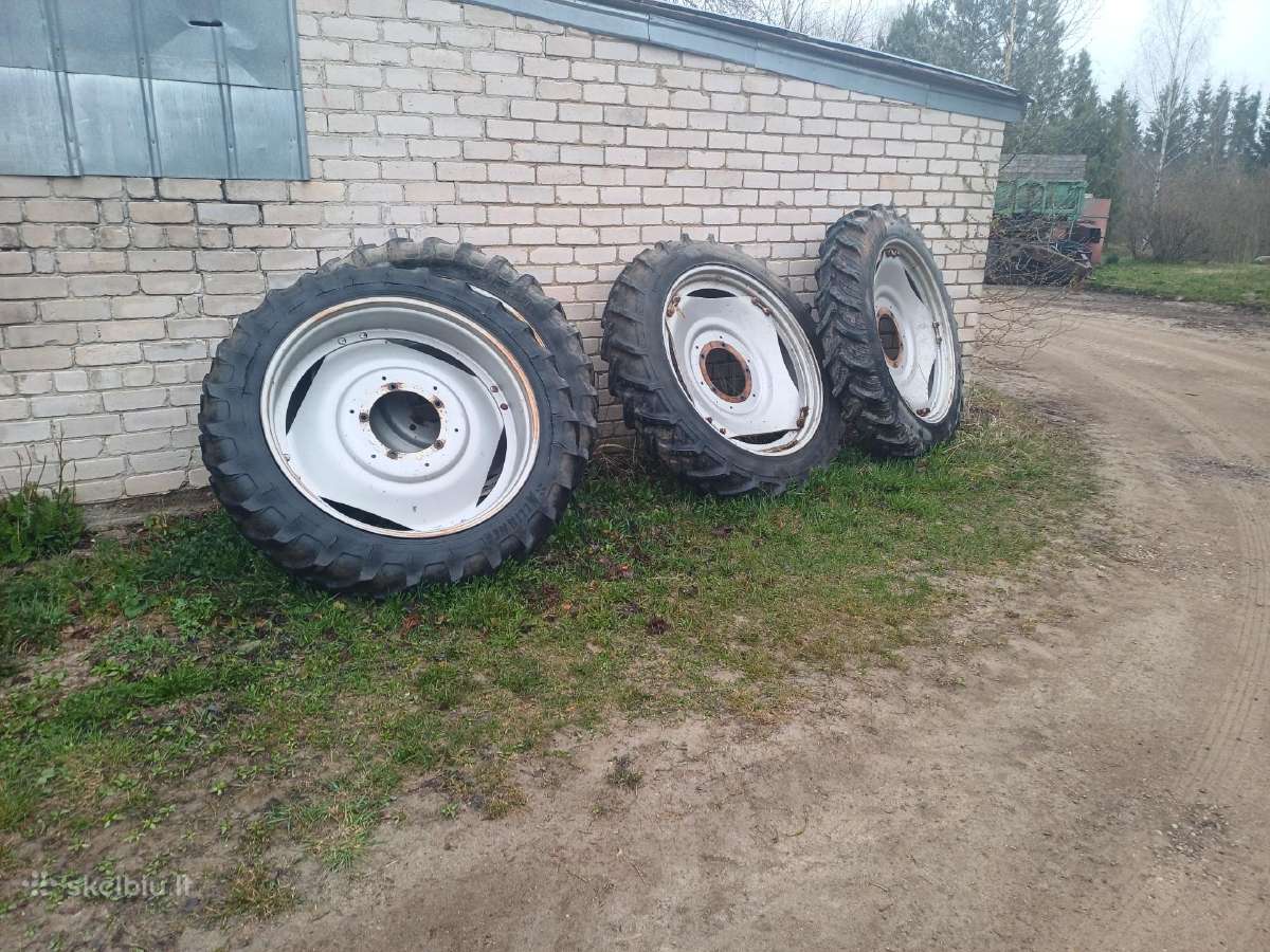 Parduodu traktoriu JCB Fastrac dalimis - nuotraukos Nr. 2