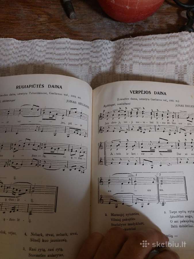 Muzikos barai iki karinis - nuotraukos Nr. 16