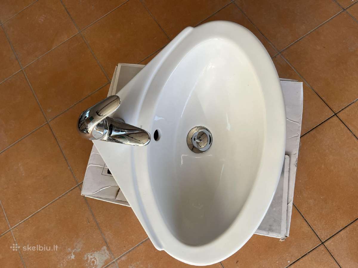 Kriaukle su Hansgrohe maišytuvu, sifonu