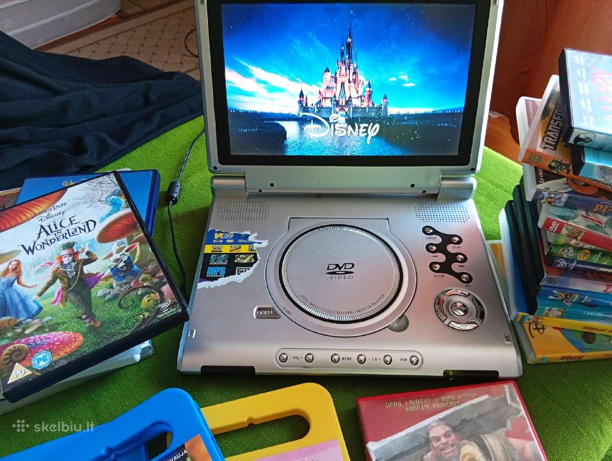 Dvd Filmukai 30 vnt.+ Grotuvas