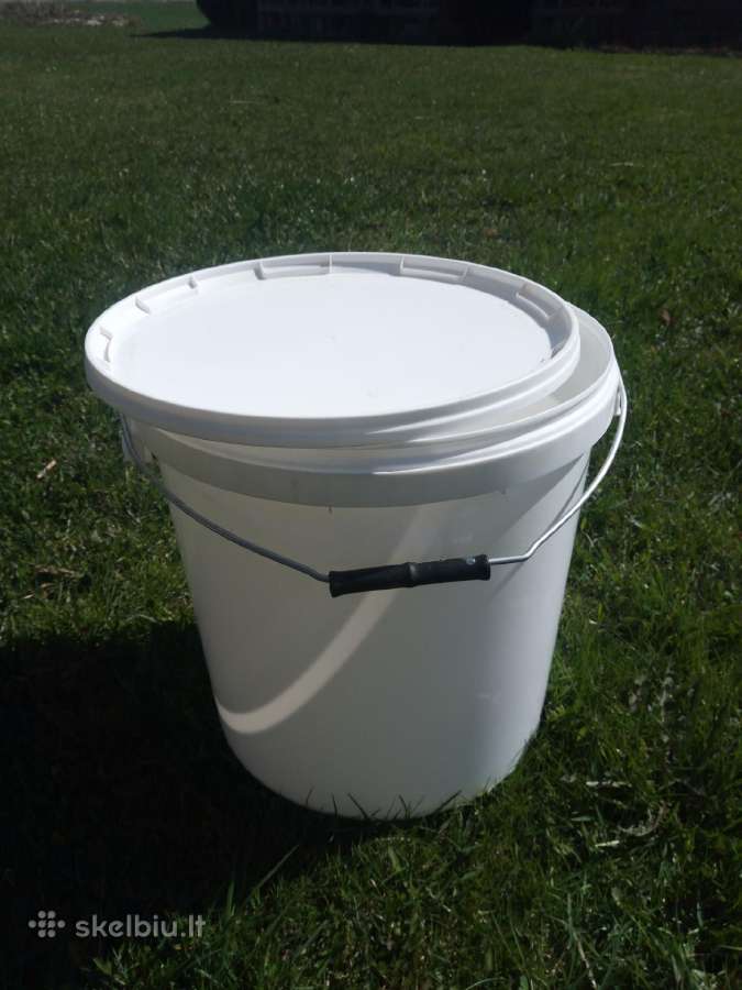 Plastikiniai kibirai 20l
