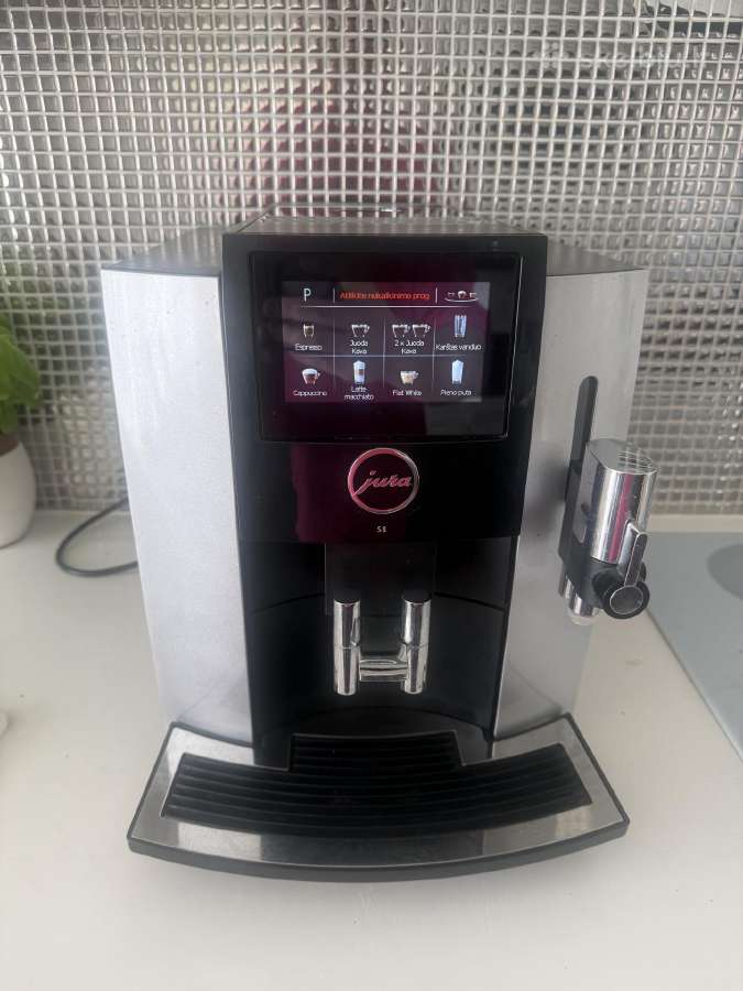 Jura S8 Dark Inox (Eb) automatinis kavos aparatas