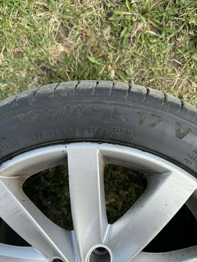 Puikios būklės naudotos automobilio padangos
