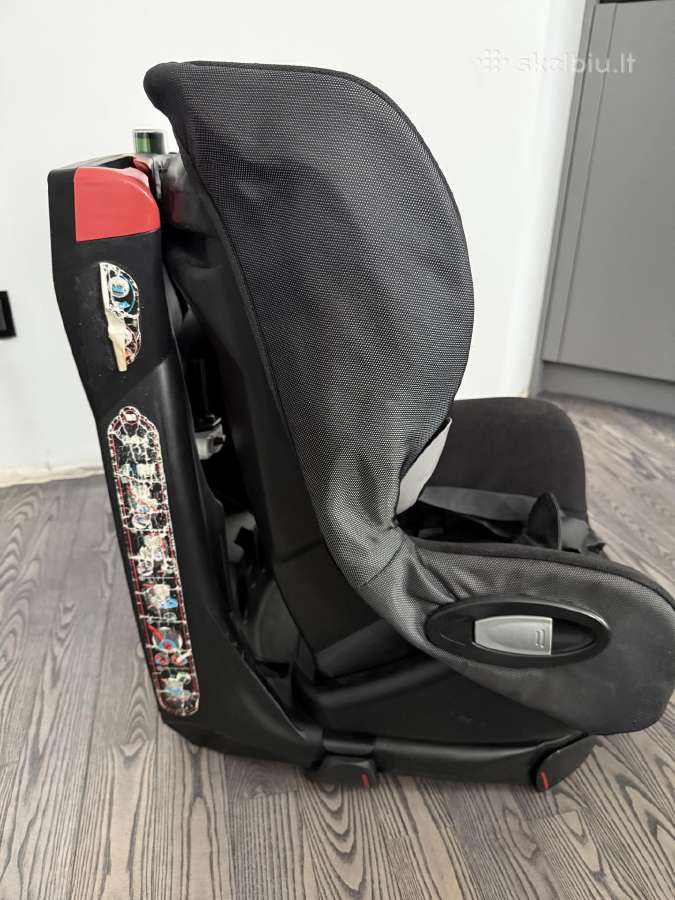 Maxi-cosi (9–18 kg) kėdutė su 5 taškų diržais - nuotraukos Nr. 4