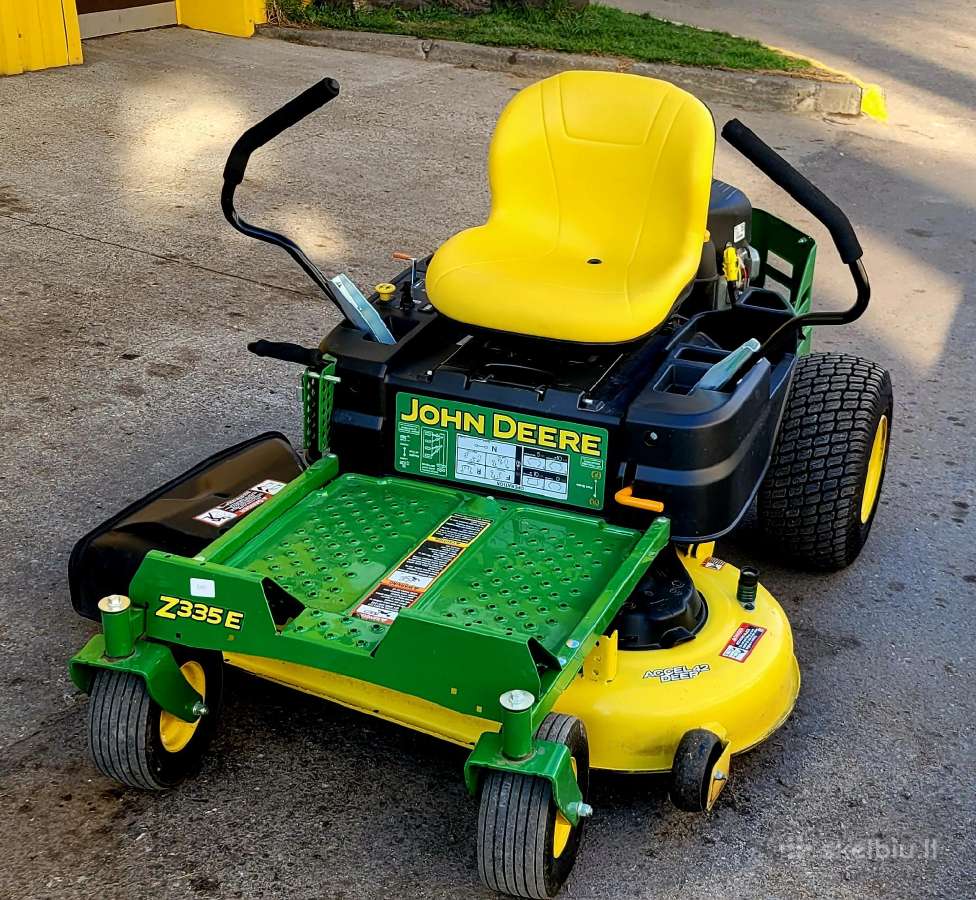 John deere Z335e
