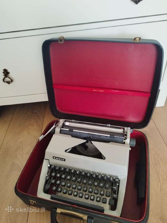 Vintažinė Facit rašomoji mašinėlė 1960- ieji