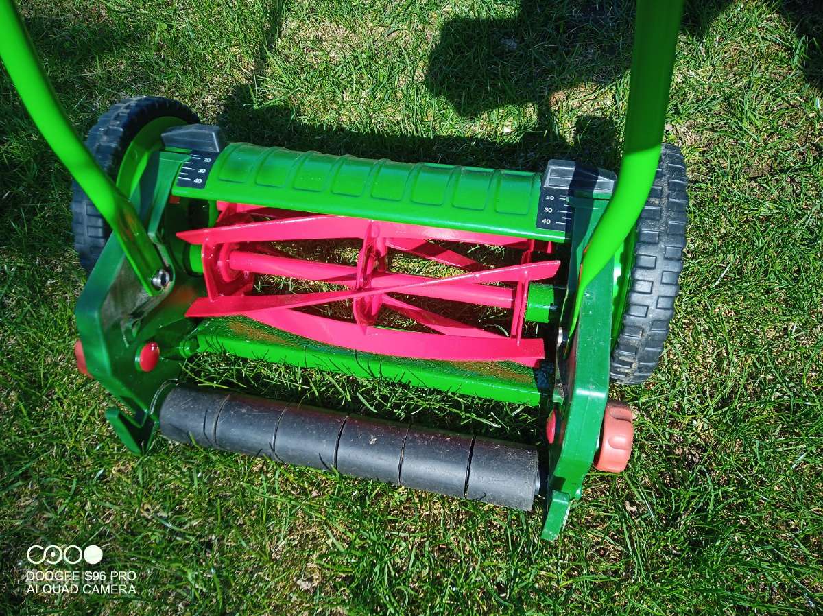 Mechaninė žoliapjovę - nuotraukos Nr. 26