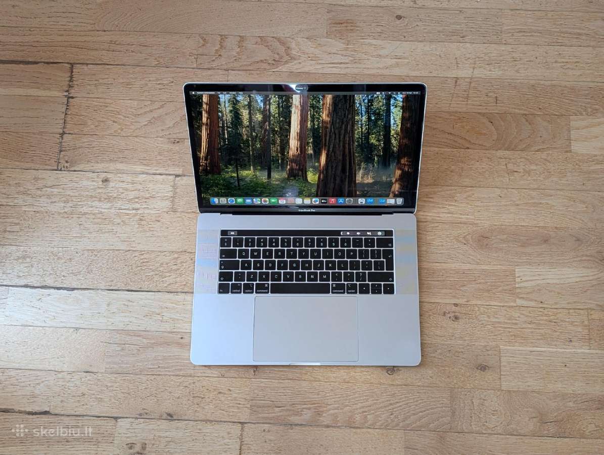 Apple MacBook Pro 15 A1990 i7/16gb/radeon 555x
