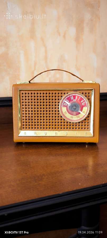 Vintage radijo imtuvas Grundig