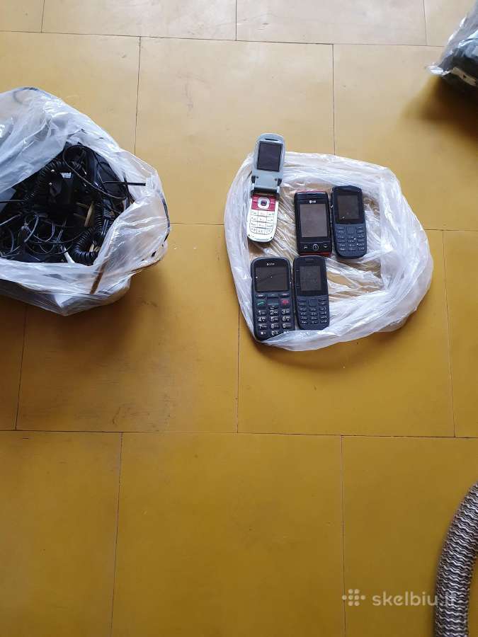 Seni telefonai