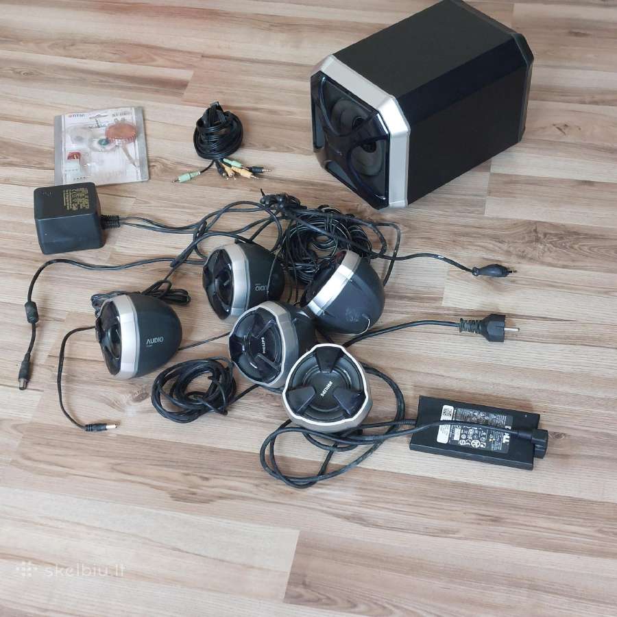Garso kalonėlės ir Ac adapteris