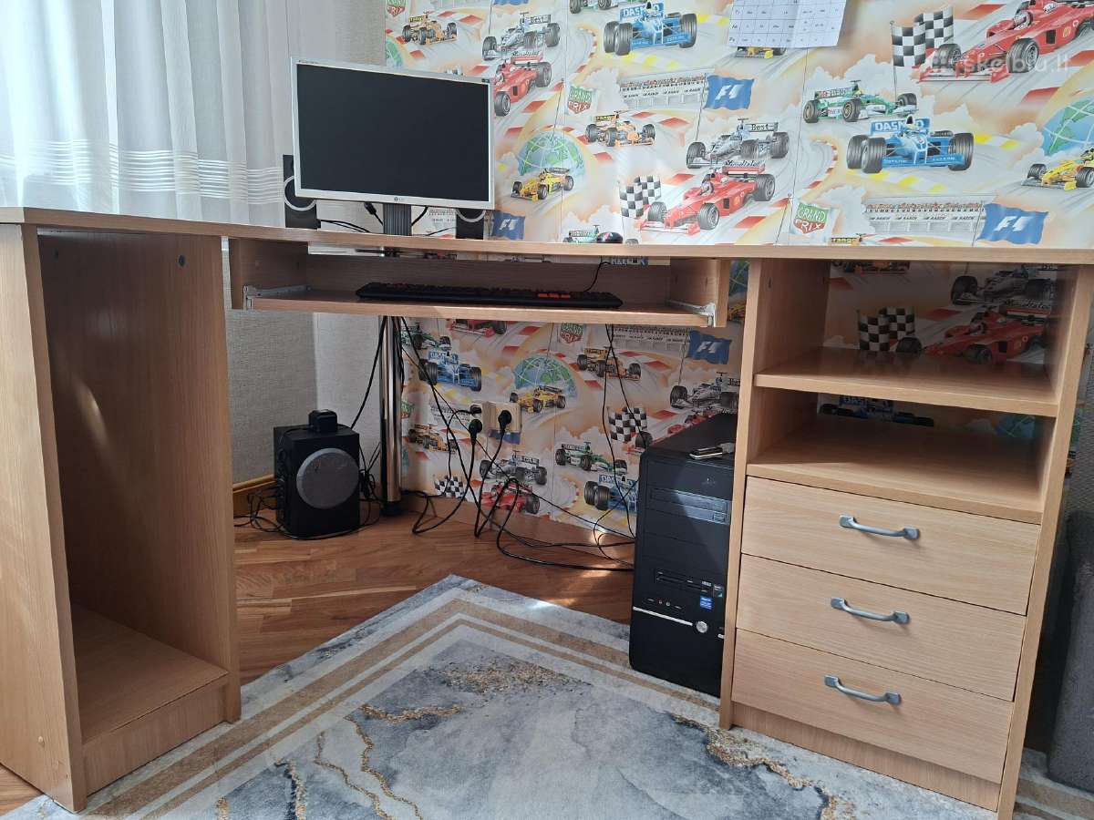 Rašomasis stalas