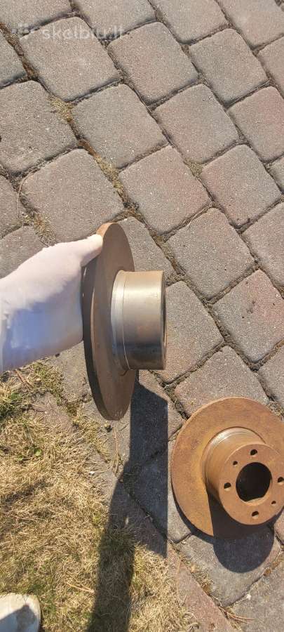 Žigulio stabdžių diskai, stop, rūko žibintai - nuotraukos Nr. 2