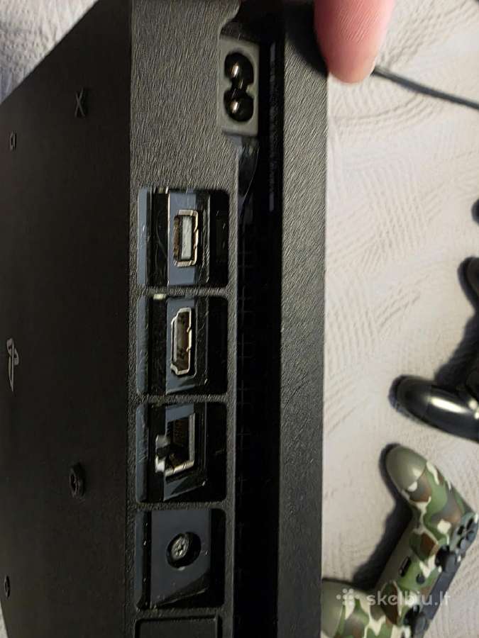 Play Station Ps4 slim