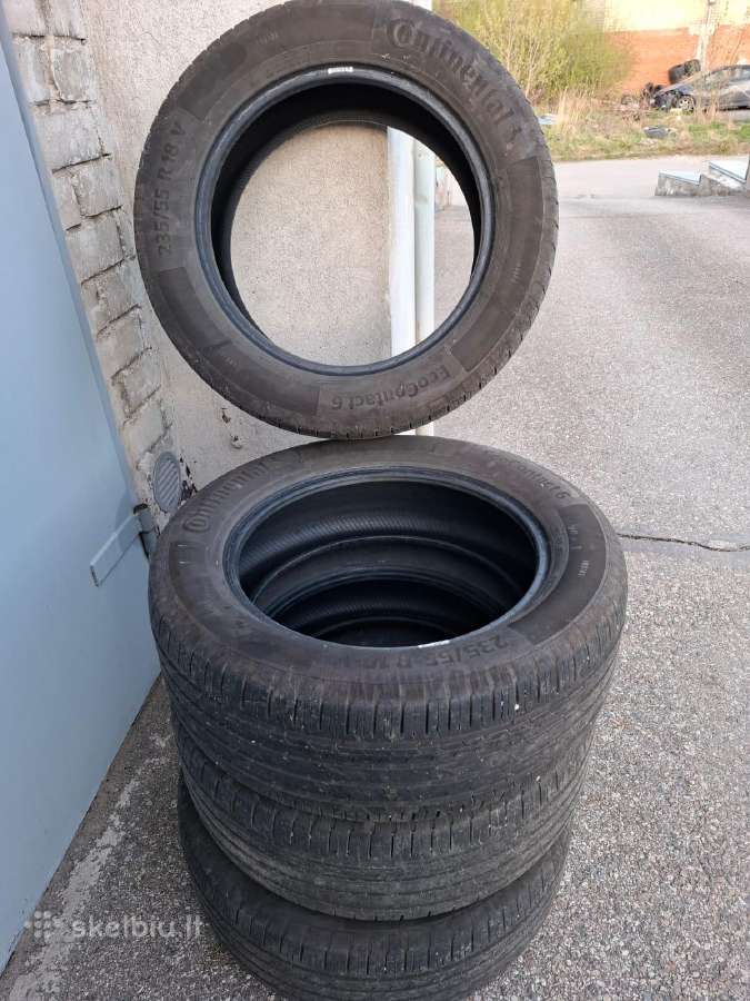 Padangos Continental 235/55 R18