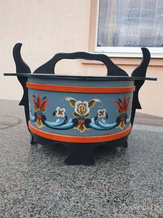 Ranku darbo medine daiktadeze