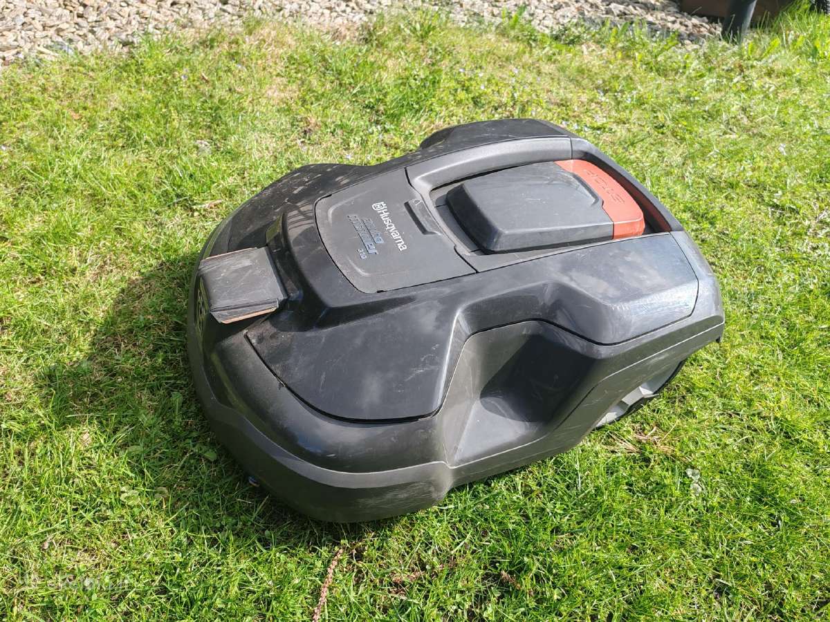 Automower 310 dalims