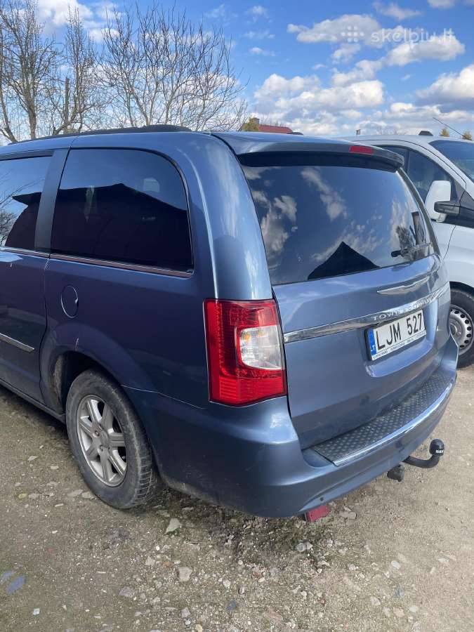 Crysler Town&country su variklio defektu - nuotraukos Nr. 5