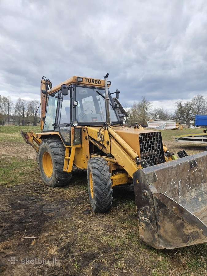Parduodamas JCB Ekskavatorius