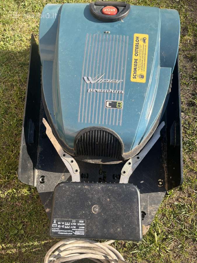 Robotas vejapjovė wiper premium C8