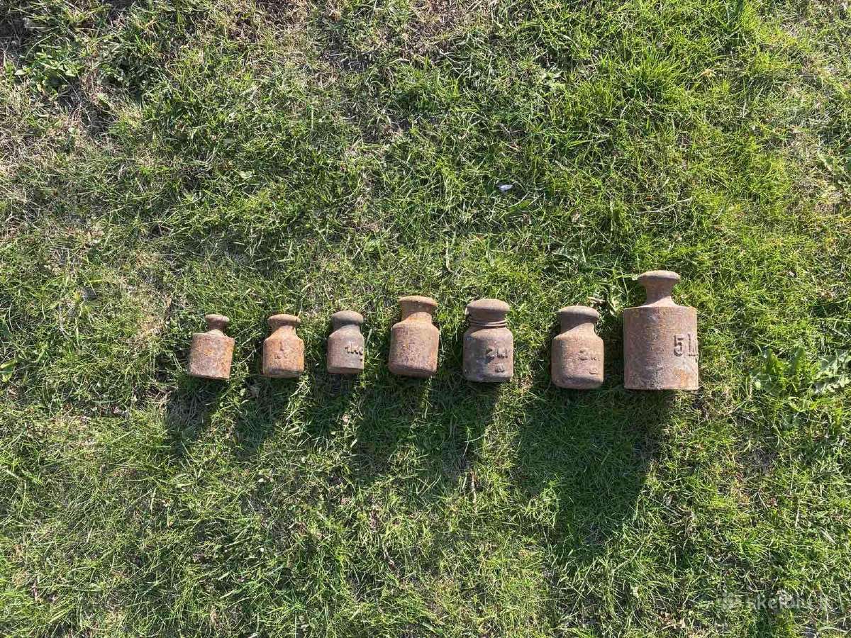 Antikvarinis svarmenų rinkinys + svarstykles